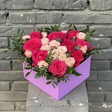 Цветочная композиция из Розы в коробке в Шигоны