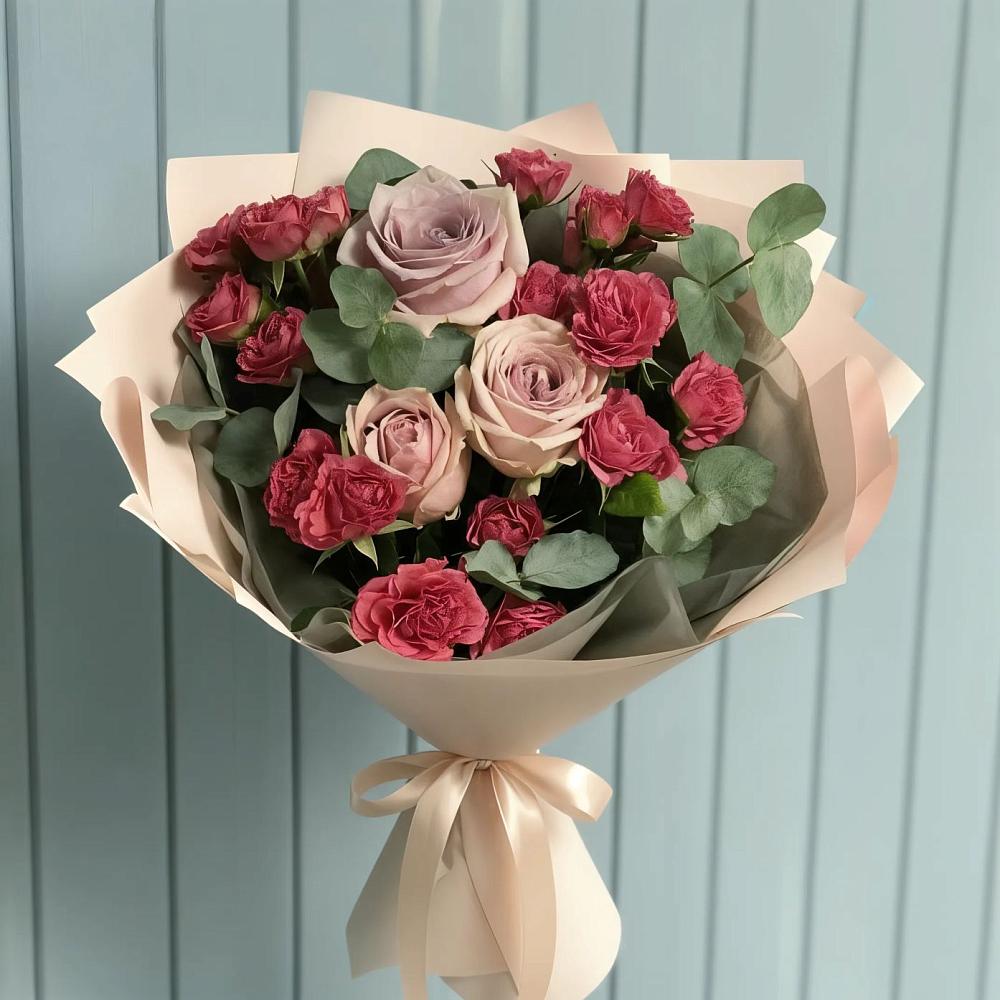 Букет цветов из: Гвоздики и Розы в Шигоны