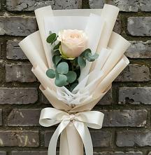 Букет цветов из:  Розы в Шигоны