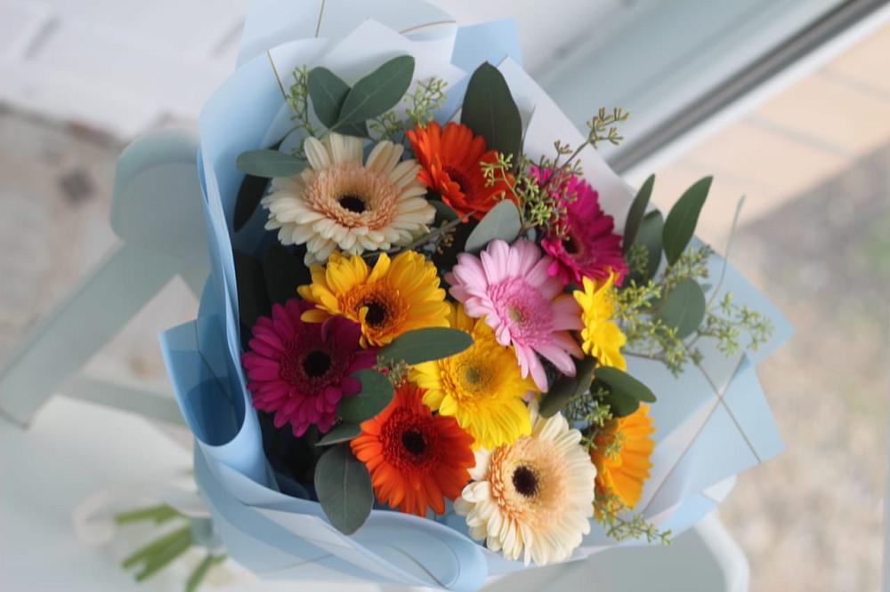 Букет цветов из: Герберы в Шигоны