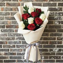 Букет цветов из:  Розы в Шигоны