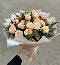 Букет Кремовые розы Латте в Шигоны