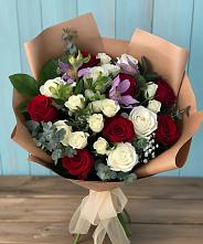 Букет цветов из:  Розы и Альстромерии в Шигоны