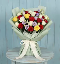 Букет цветов из:  Розы в Шигоны