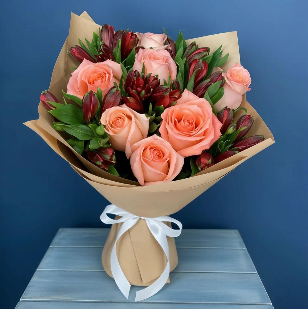 Букет цветов из: Розы и Альстромерии в Шигоны