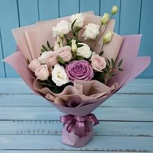 Букет цветов из:  Розы и Лизиантусы в Шигоны