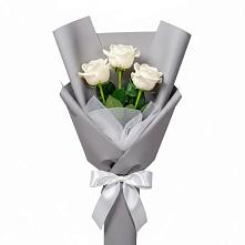 Букет 3 белые розы в Шигоны