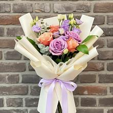 Букет цветов из:  Лизиантусы и Розы #REPLACE_PRED# Шигоны