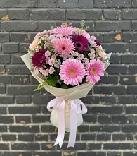 Букет цветов из:  Герберы и Хризантемы в Шигоны