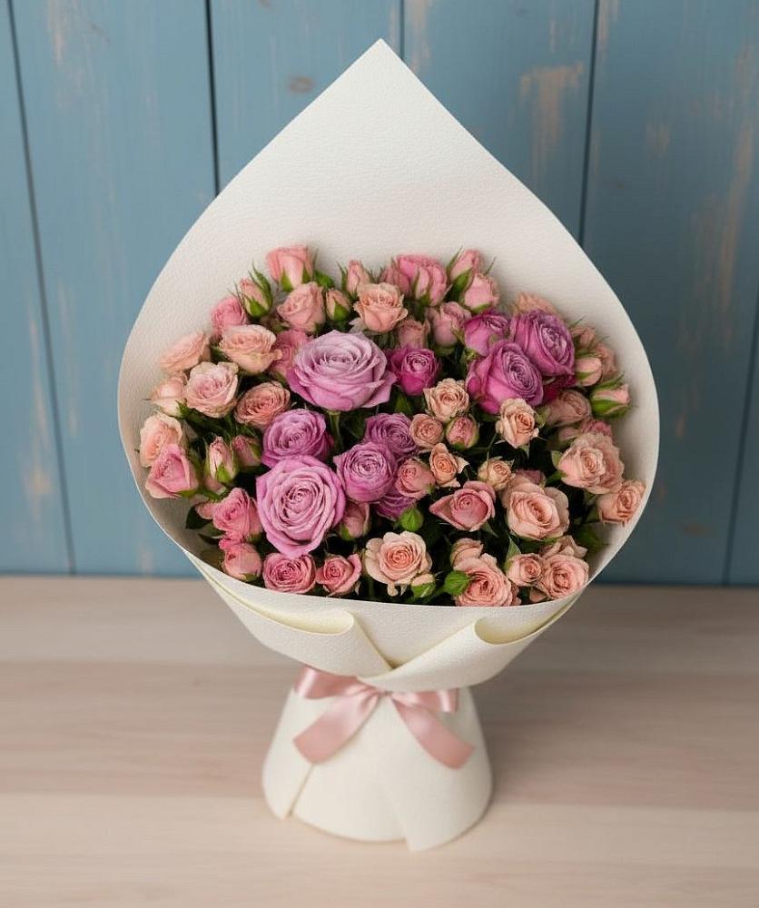 Букет цветов из: Розы в Шигоны