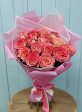 Букет 15 Розовых роз Равель в Шигоны