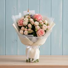 Букет цветов из:  Розы в Шигоны